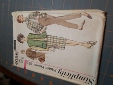 Vintage Simplicity 4098 Size Miss 14 Bust 34 Cut