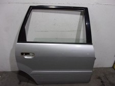 Porte arrière et accessoires Mitsubishi SPACE WAGON