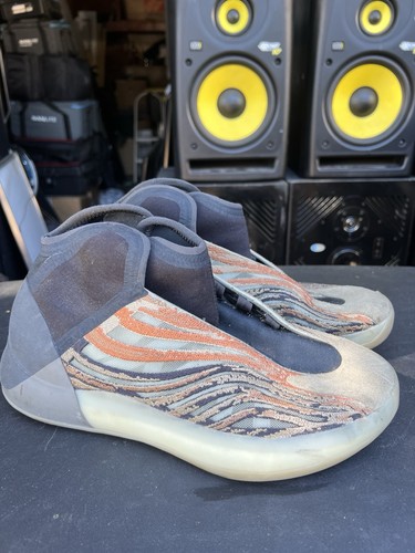 Size 11 Adidas Mens Yeezy QNTM Flash Orange GW5314 YZY Sneakers (No shoelaces)