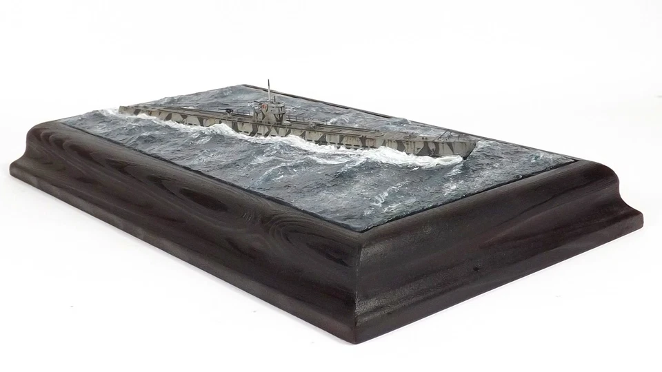 U-Boat type IX A U40 German Submarine 1/350 Sea diorama WW2 Built and painted - Image 2 of 4