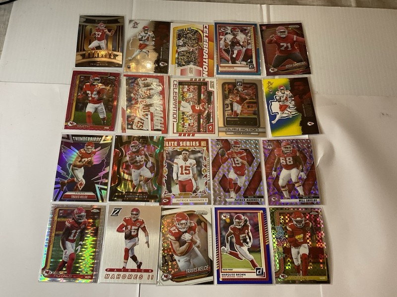 Kansas City Chiefs NFL Football 19 Card Lot