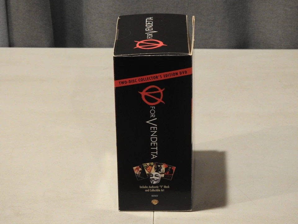 2006 V For Vendetta Two-Disc Collectors Edition DVD w/ Mask NEW SEALED - Image 3 of 4