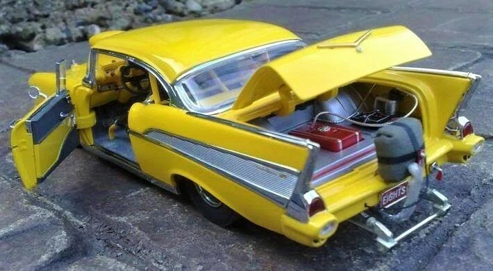 Chevy 55 Chevrolet 1957 coche de carreras 57 1:24 Dragster 1955 construido 12 metal modelo 18 carrusel YL Foto 2 de 4