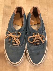 tan vans era