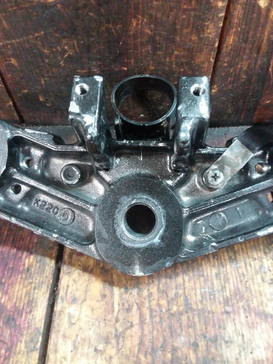 1988 Kawasaki Ninja ZX10 ZX1000 Oem top triple tree upper