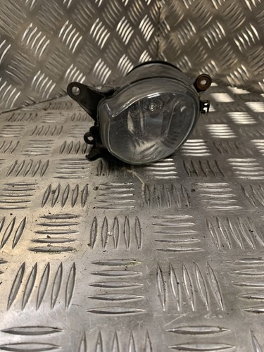 NEBELSCHEINWERFER LINKS VORNE Audi A4 Avant (B5) Combi 1.9 TDI (AJM) 89300971