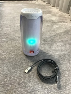 JBL Pulse 4 Bluetooth Lautsprecher / Weiß