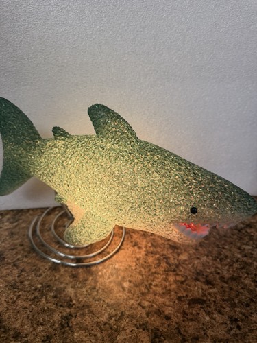 RARE VTG SHARK MELTED POPCORN PLASTIC NIGHT LIGHT BATHROOM DESK BEDROOM LAMP