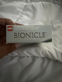 LEGO Bionicle Vakama 8540 & Matau 8541 Complete Sets 27/26 Pieces 2001