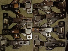 Lot of 8 MEPLA Type Hinges with Removable Mounting Plate, Soft Closing Piston