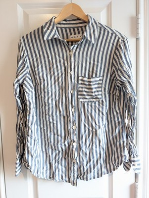 Womens 1X Button Up Top Striped Minimalist Chic Modern Blue And White Coastal 