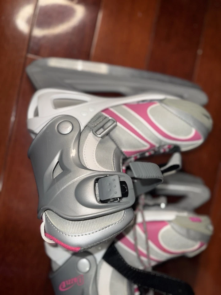 Blade Runner Dazzle 6.0 Patines de Hielo Niños Talla 4J Ajustables 4 Tallas Nuevos en Caja Foto 3 de 4