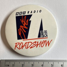 Vintage Collectible Pin Badge BBC Radio One Roadshow Radio 1 97-99fm