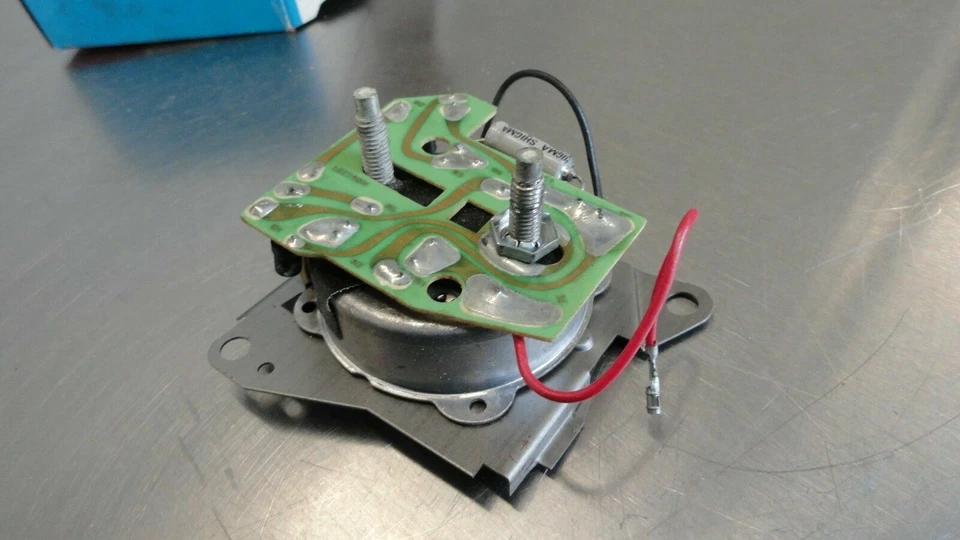 Nuevo de Lote Antiguo MoPar 1974-1978 Chrysler NY Plymouth Gran Fury Dodge Royal Monaco INDICADOR DE COMBUSTIBLE Foto 2 de 2