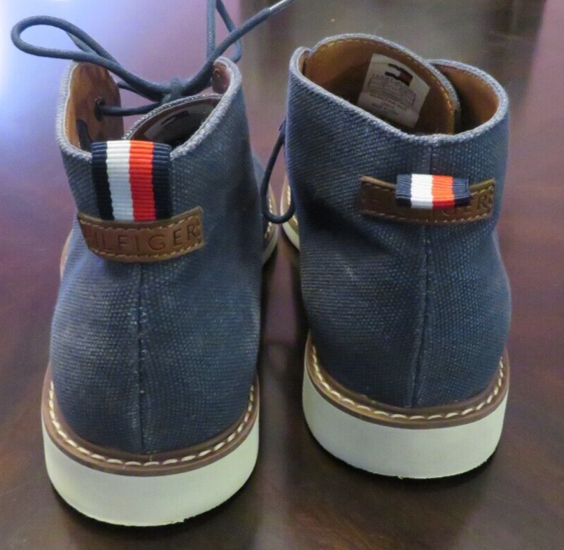 Tommy Hilfiger Men's Gervis Lightweight Lace Up Chukka Boots Ankle