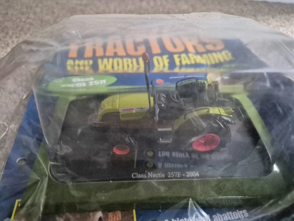 1/43 HACHETTE UNIVERSAL HOBBIES TRACTOR WORLD OF FARMING 2004 CLAAS NECTIS MODEL - Image 2 of 3