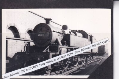BRITISH RAILWAYS - EX LMS - FOWLER 2-6-4T NO.42403 -  PHOTO #14458
