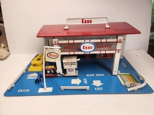 Old Kresge Co. Esso Fold Up Service Station in Box W/ Friction Gas Pump