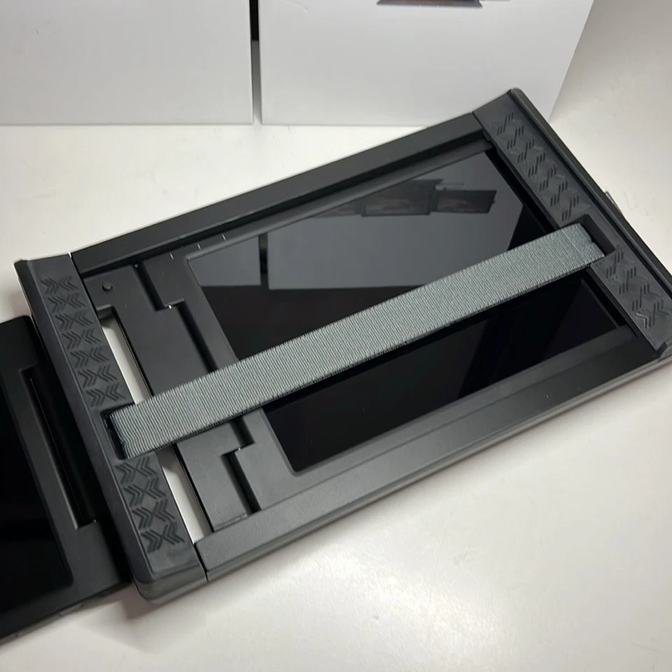 Xebec Tri-Screen 2 10.1英寸液晶显示器 — 第 4/4 张图片