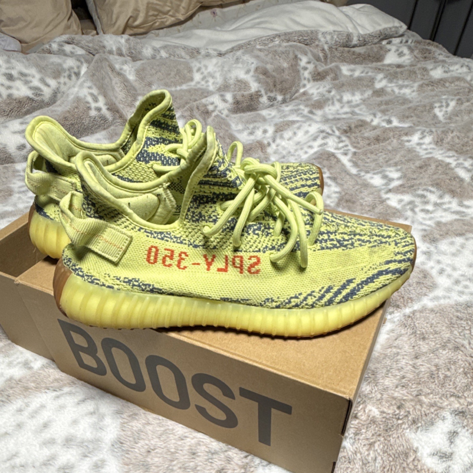 adidas Yeezy Boost 350 V2 Semi Frozen Yellow B37572 Kanye West Primeknit Low Top