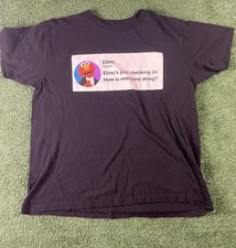 Sesame Street Elmo “Elmo’s Just Checking In!” Black T-Shirt, Size L