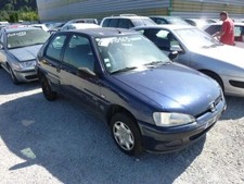 Pompe à essence Peugeot 106