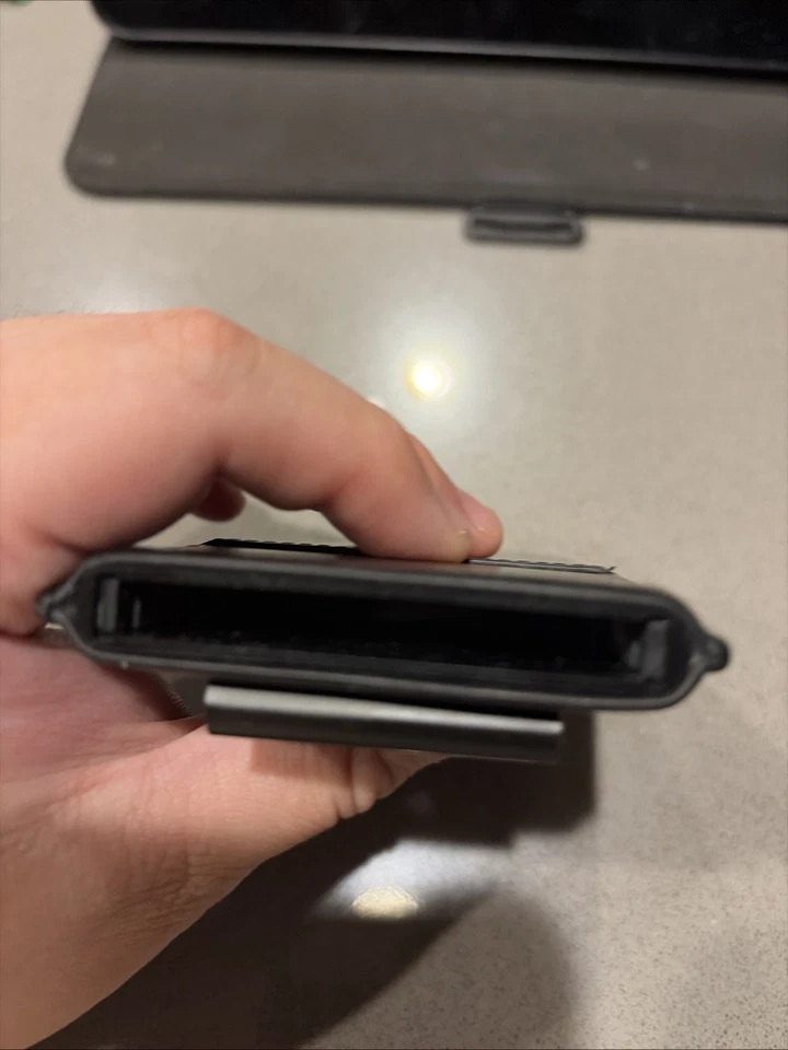 Cartera de cuero Andar The Giffin Saddle marrón con clip para dinero Foto 3 de 4