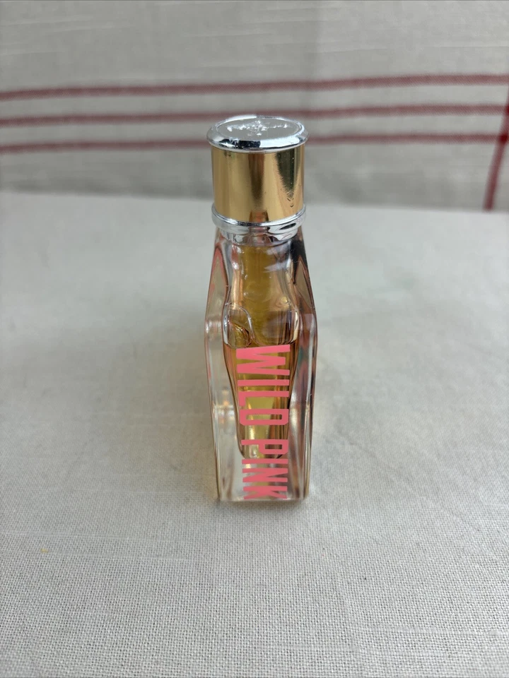 Perfume Victoria Secret Wild Pink **RARO **nuevo sin caja 1,7 fl oz. Botella Foto 3 de 4