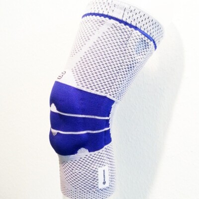 ORIGINAL Kniebandage Bauerfeind GenuTrain mit Silikonhaftrand Titan Gr. 4