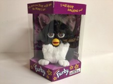 FURBY 1998 SÚPER RARO SELLADO NEGRO/BLANCO, OREJAS ROSAS, OJOS VERDES NUEVO EN CAJA SELLADO L@@K