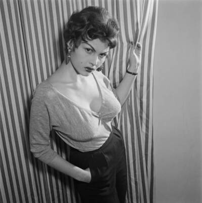 Serbian Actress Nadja Regin Born Nadja Poderegin 1955 Old Photo 1
