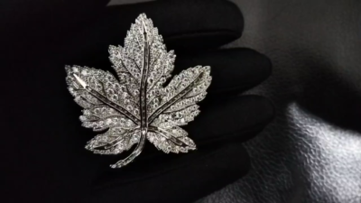 Canadian Maple Leaf Brooch, EXCLUSIVE FULL SIZE, Reproduction CZ ...