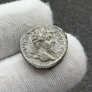 Denario Imperatore Settimio Severo Antica moneta romana in argento ottime condizioni!