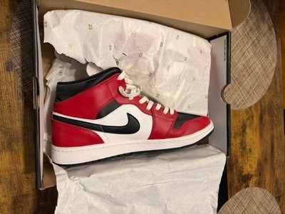 Jordan Air Jordan 1 Mid Chicago Black Toe Men's Sneaker 554724-069