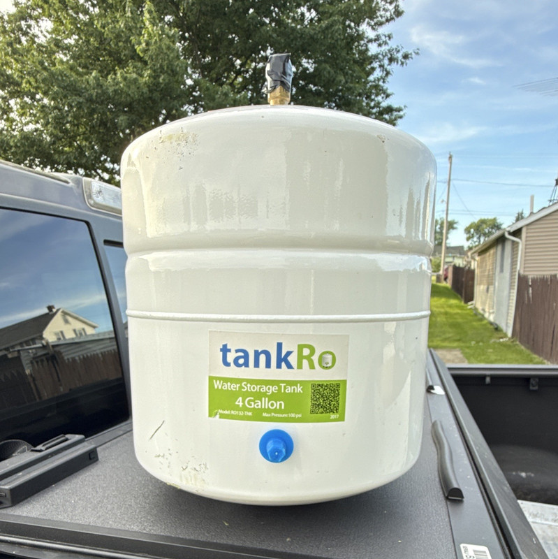 tankRO 4 Gallon Water Storage Tank R0132-TNK Metal White/Blue for RO Systems
