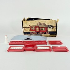 Plasticville Schoolhouse Kit SC-4 O Gauge Vintage Red White Gray Plastic