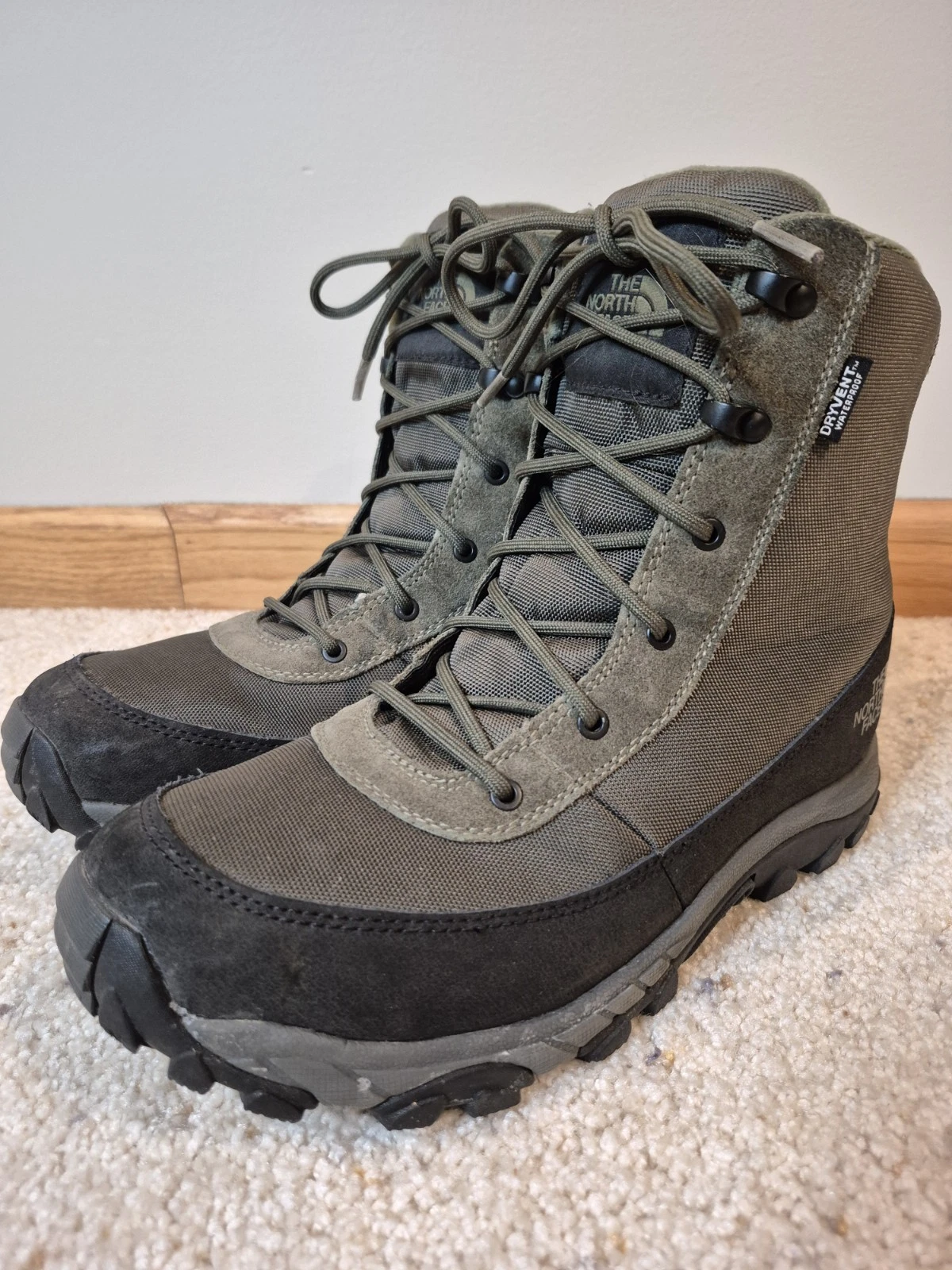 The North Face Men's Chilkat Nylon II Winter Boots Taupe Green/Black Size 9 EUC