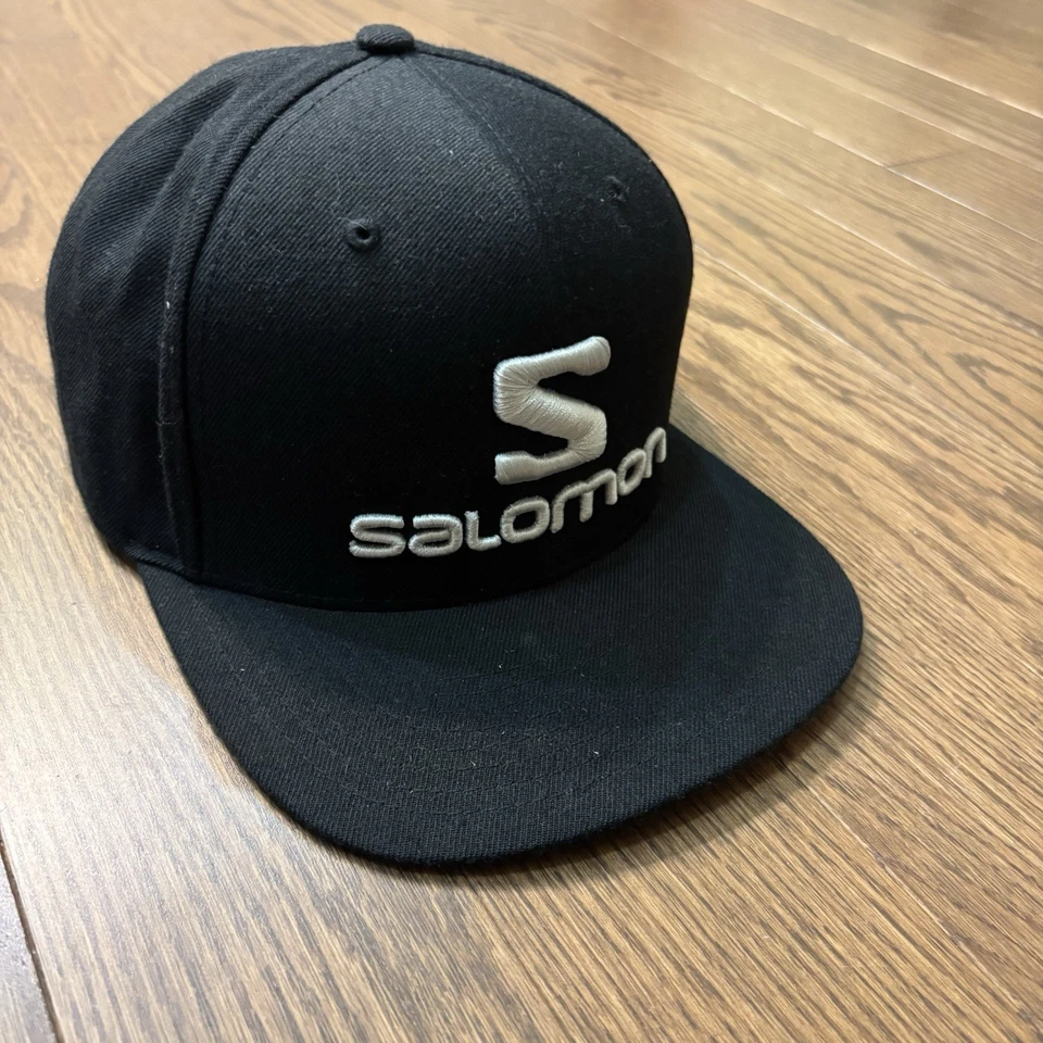 Salomon SnapBack Hat Black Flat Brim Ski Snowboard Hiking Outdoors - Adult - Image 4 of 4