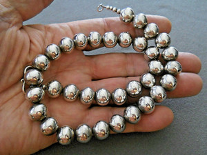 Southwestern Native American Navajo Pearl Sterling Silver 1/2" Bead Necklace 19"