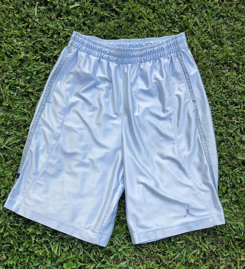 ウェア 00s NIKE buggy basketball shorts silver Nike Basketball Shorts Mens Size Small S Gray Silver Striped
