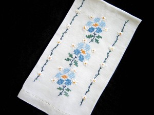 Vintage Creamy White Linen Guest Towel Hand Embroidered Blue Florals