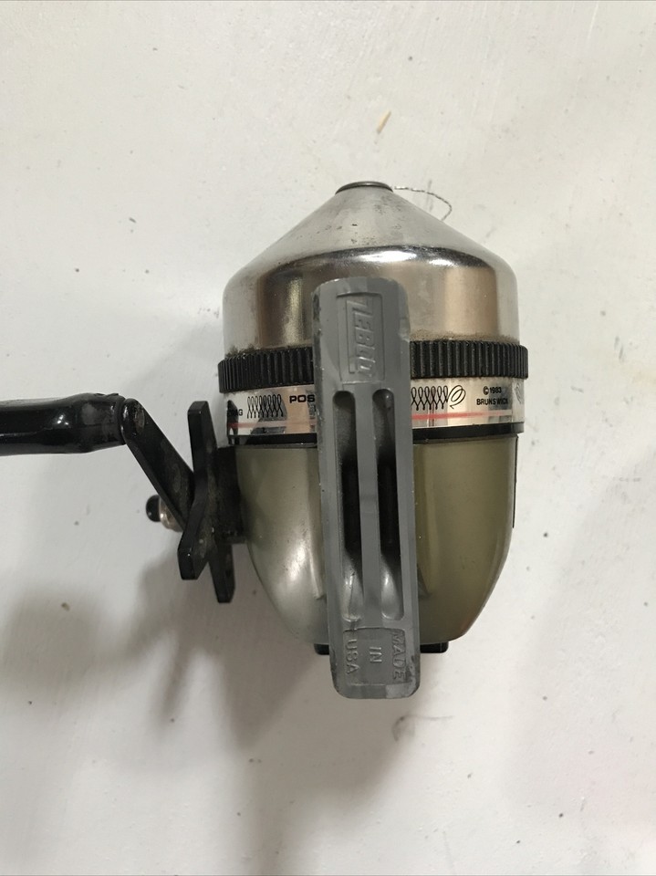 Zebco Spinner Zebco 404 Spincast Fishing Reel - Right Hand Retrieve For Freshwater Fishing Zebco 33 Reel Zebco Spinner Zebco 404 Spincast Fishing Reel - Right Hand Retrieve For Freshwater Fishing Zebco 33 Reel