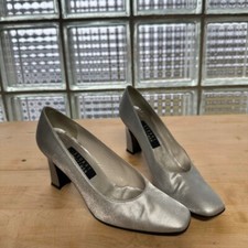 Vintage 1999 STUART WEITZMAN Silver Lame block heels Size 8.5