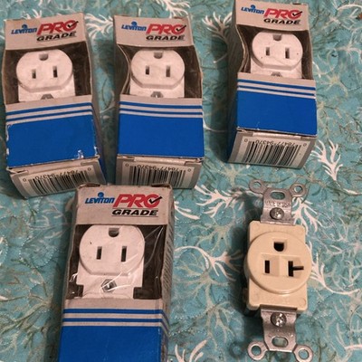Leviton Pro Grade BR15-W Duplex Receptacle 15A 125V White Grounding Plug B