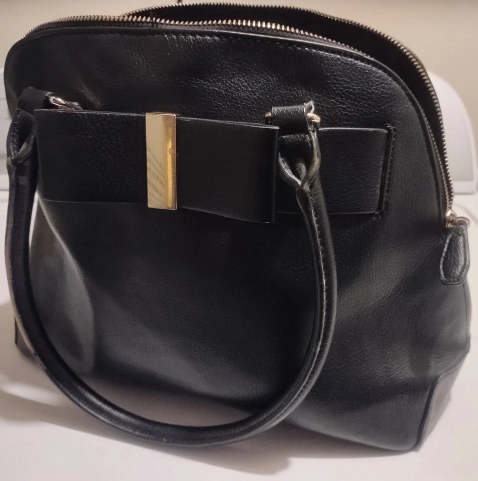 Cartera negra Apt 9 Foto 3 de 3