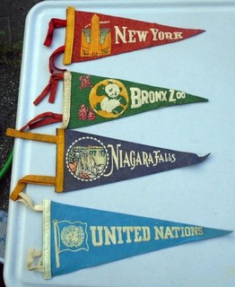 Estate Fresh 7pc Vintage NY New York Souvenir Felt Pennant Lot