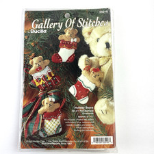 Bucilla Felt Ornament Kit Holiday Bears Gallery of Stitches 33518