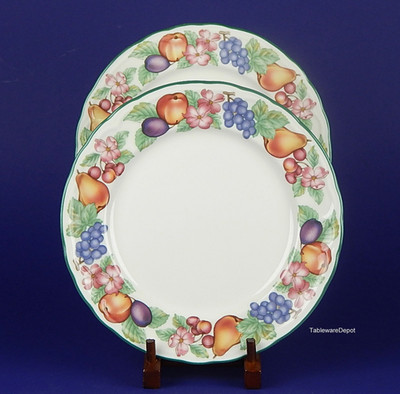 Epoch MARKET DAY, E801, Set/s of 2 Dinner Plates, EXCELLENT Condition!