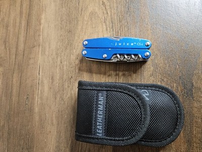 Leatherman Juice CS4 Multi Tool! Retired! GLACIER BLUE! With Sheath