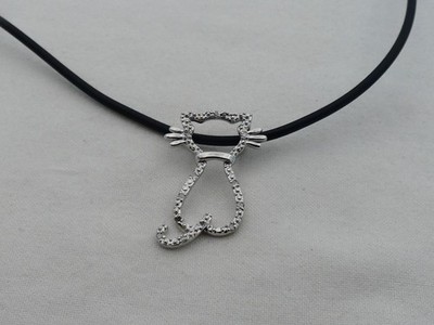 Estate Sterling Silver Nice Kitten Pendant & Cord Necklace QA-5
